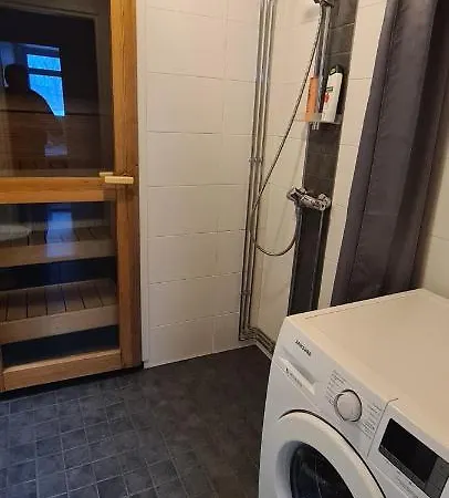 Kattohuoneisto Keskustassa リエクサ