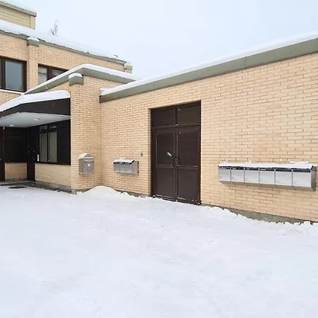 Kattohuoneisto Keskustassa